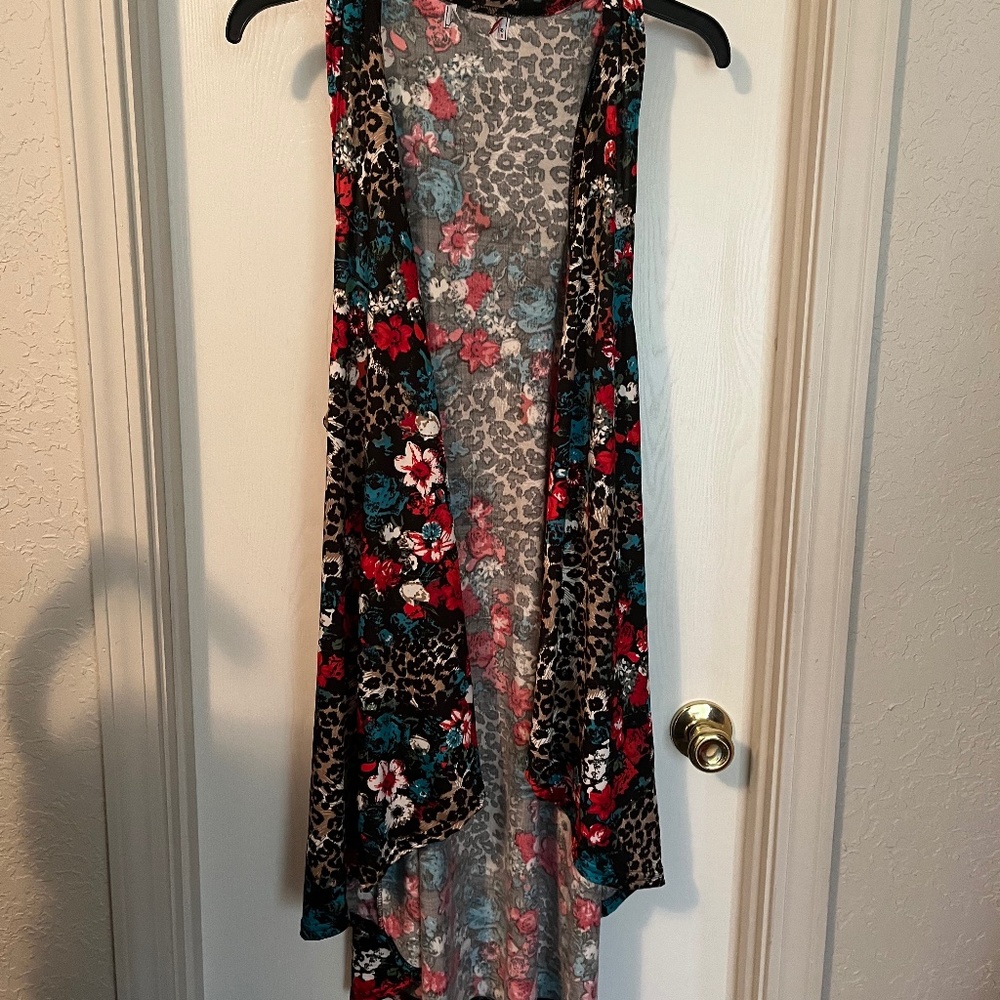 Sleeveless kimono